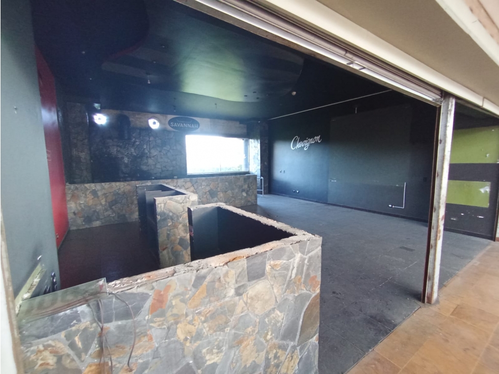 Local en venta, Llanogrande, excelente ubicación.