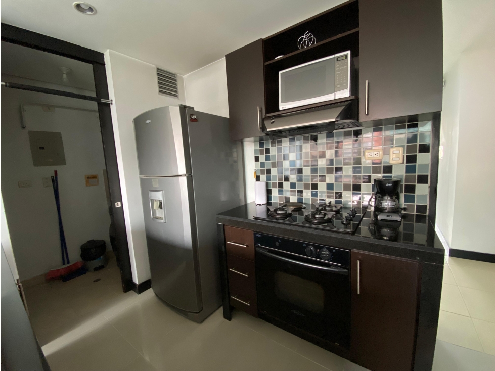 Apartamento en Poblado, sector Alejandría — foto 2