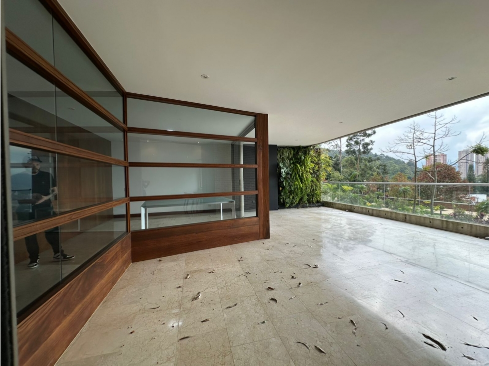 Hermoso apto en venta, sector palmas, poblado.