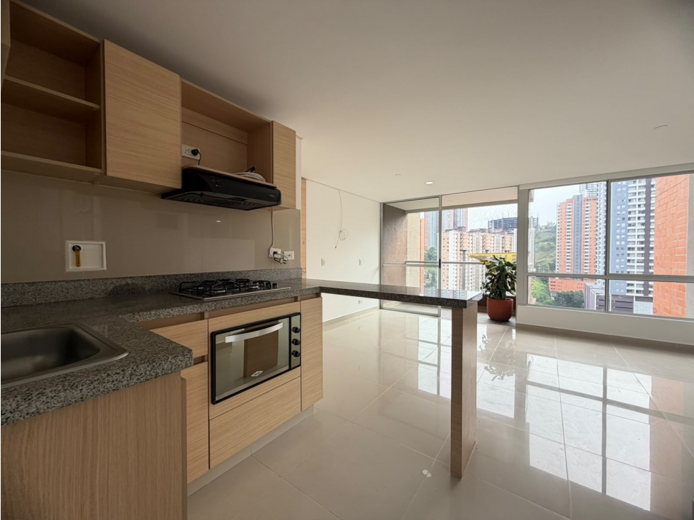 VENDO APARTAMENTO EN UNIDAD EN SABANETA