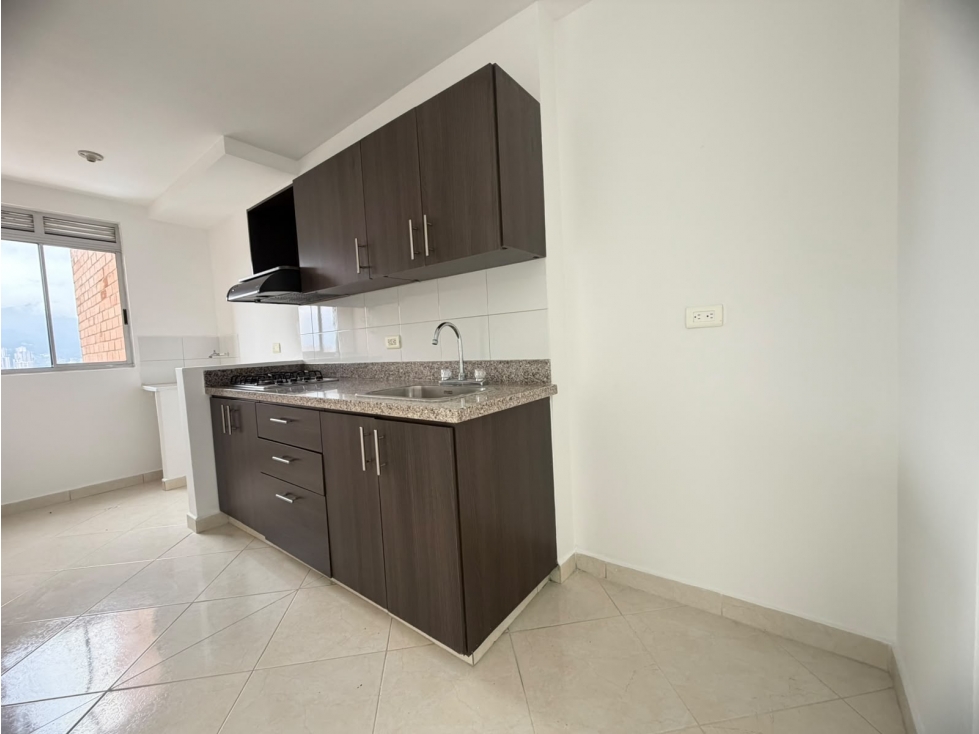 VENDO APARTAMENTO CON PARQUEADERO EN SAN GABRIEL ITAGUI