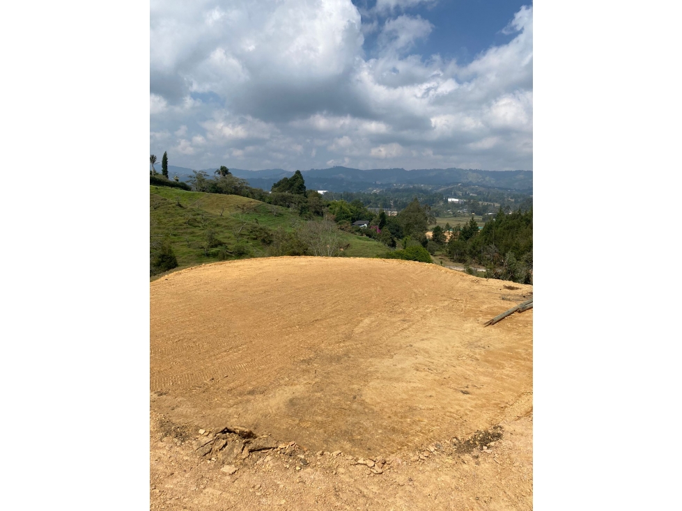 LOTE PARA LA VENTA PARCELACIÒN GUARNE — foto 2