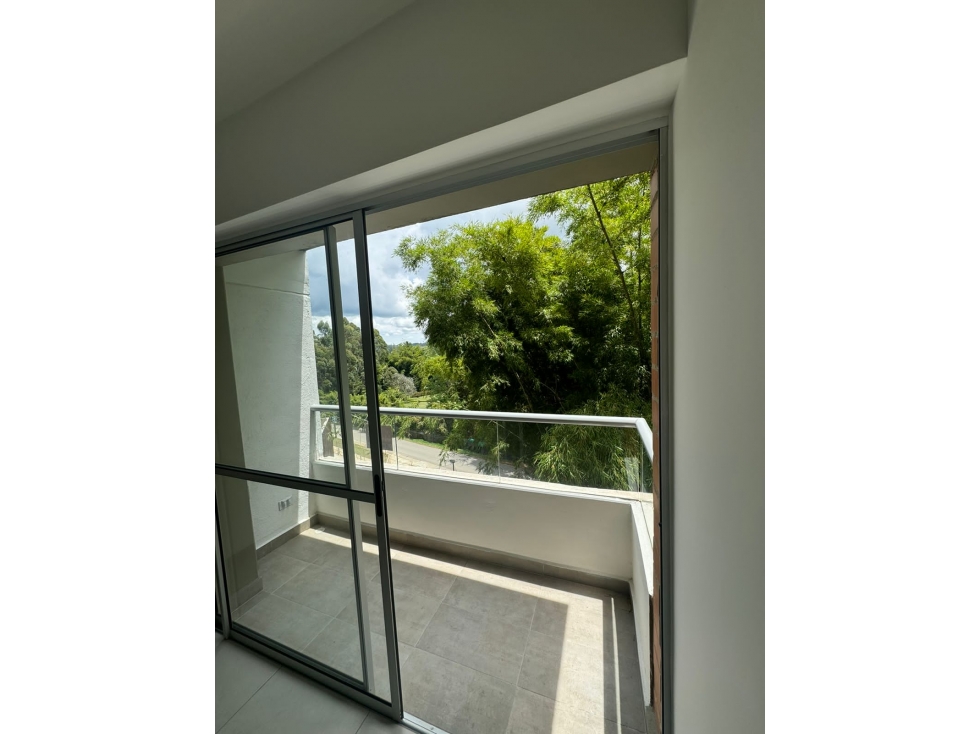 Venta de apartamento en Marinilla sector Alcaravanes