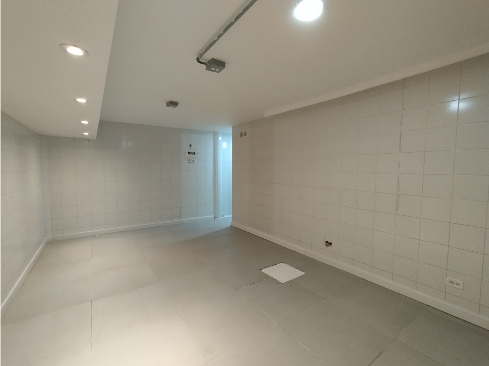 Venta de local comercial en Envigado, sector La Sebastiana