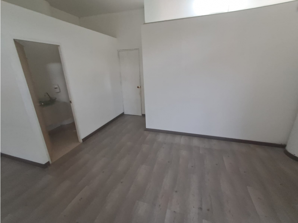 Bodega de 360 m² en excelente ubicación Envigado - 3
