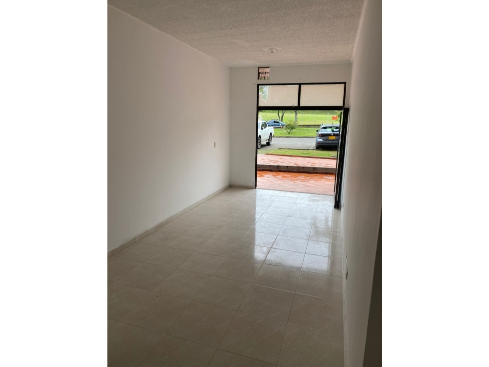 VENTA LOCAL COMERCIAL CERCA A UNICENTRO PEREIRA