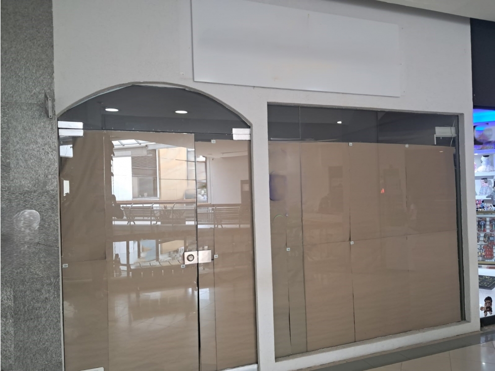 VENTA DE LOCAL COMERCIAL RENTANDO EN ZONA EXCLUSIVA - INVERSION — foto 2