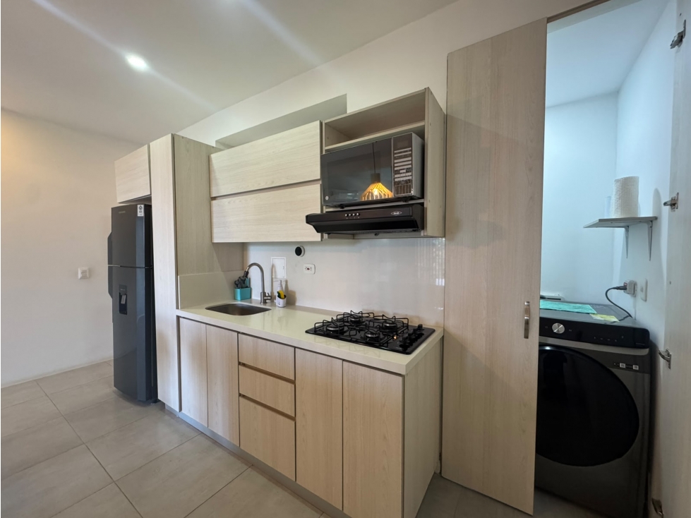 Apartasuite con espectacular vista frente al Club Campestre Cerritos — foto 5