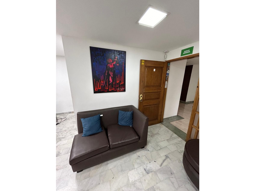 VENTA OFICINA EN EL CENTRO DE PEREIRA — foto 2