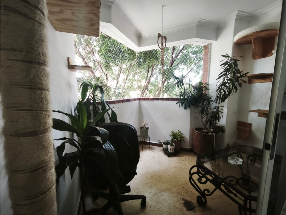 Apto Laureles cerca av Jardin