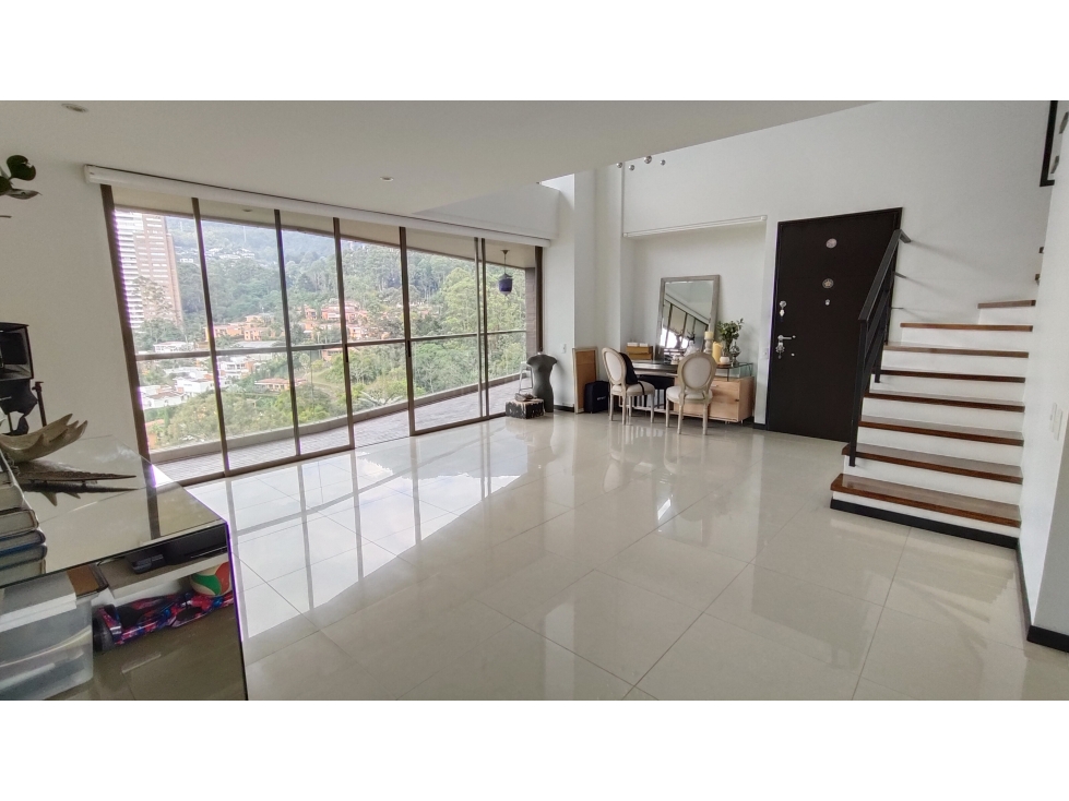 Venta apartamento duplex Cola del Zorro