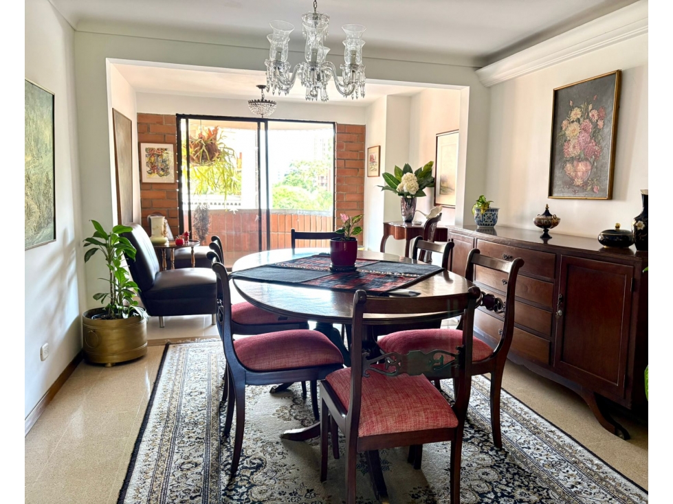 Apartamento en venta en Laureles, Sector Santa Teresita — foto 2