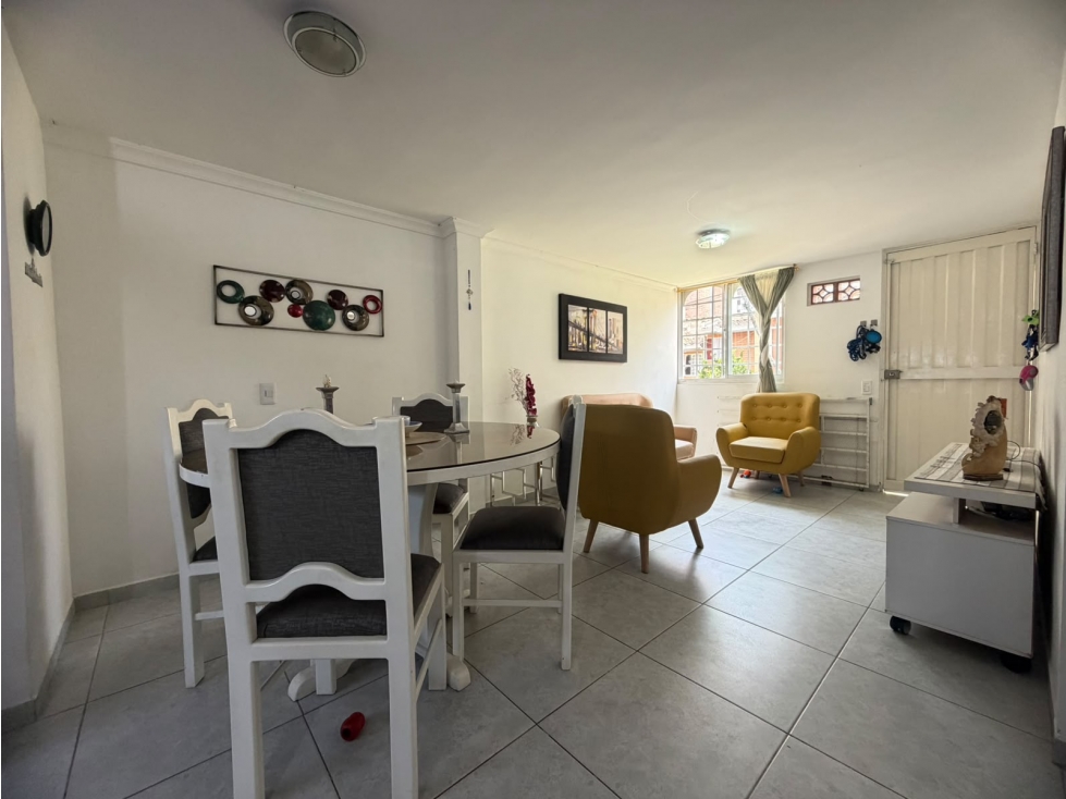 VENDO CASA EN UNIDAD EN CERRADA - SABANETA — foto 2