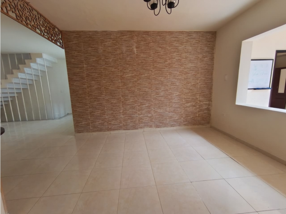 Casa en venta, Sector Laureles. — foto 5