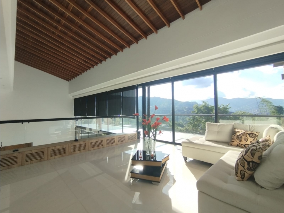 Casa campestre en Envigado, sector Loma del Escobero — foto 3