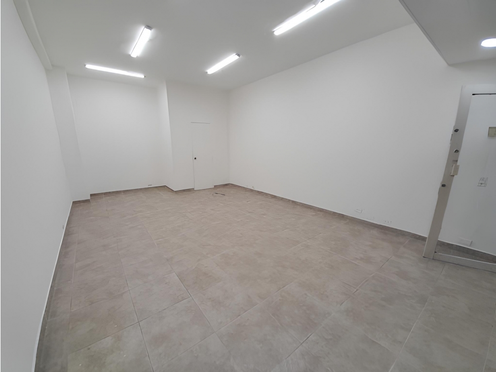 En venta local comercial en unión plaza - 3