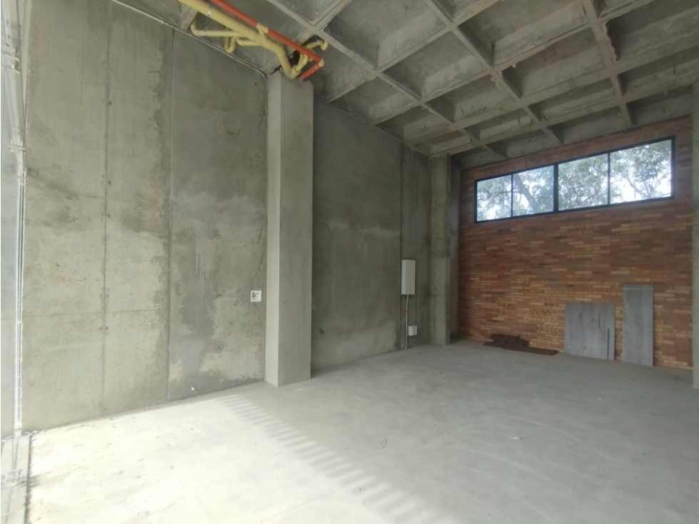Venta de local comercial en El Retiro (obra gris) — foto 5