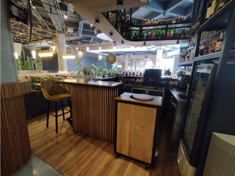 Venta de local comercial en centro comercial en Envigado - 4