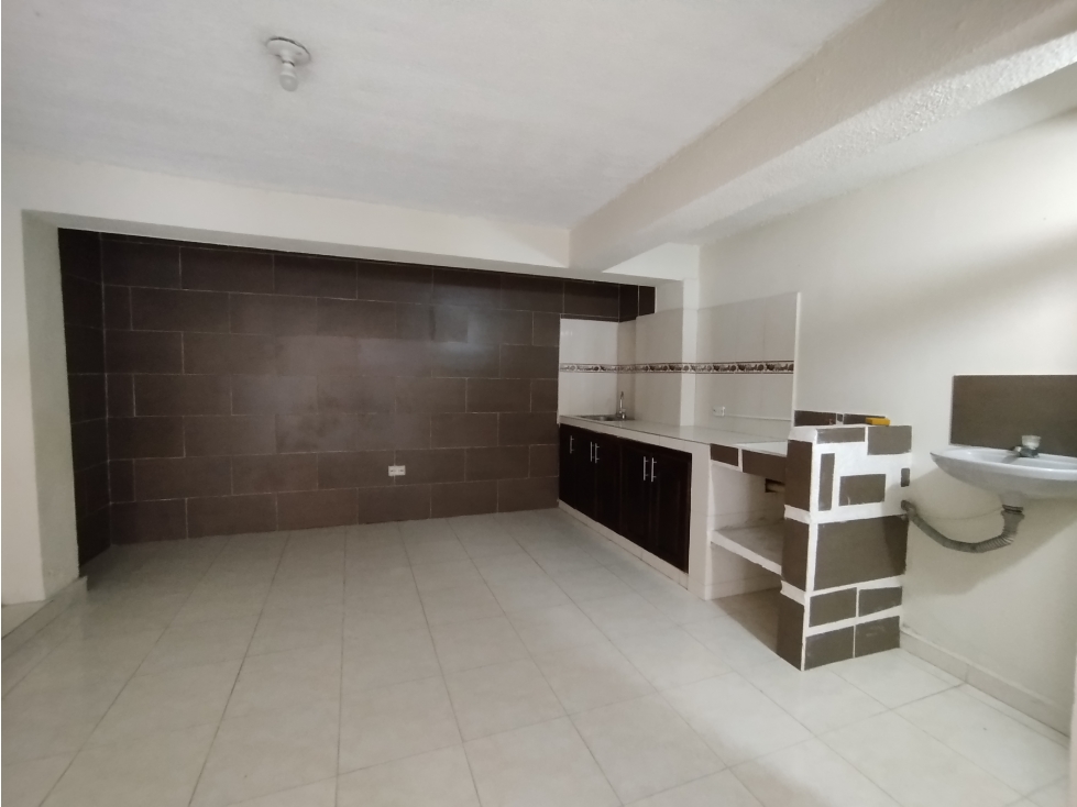 VENTA CASA DE 3 PISOS EN SANTA ROSA DE CABAL — foto 5