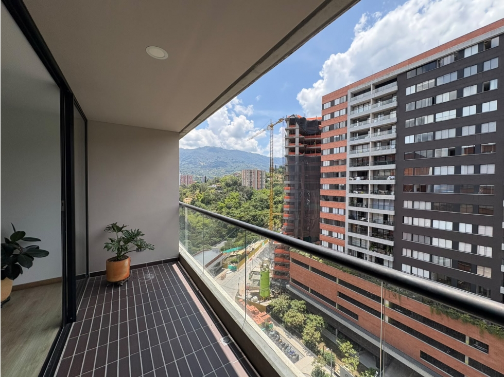 APARTAMENTO EN UNIDAD COMPLETA Y RODEADO DE VERDE — foto 2
