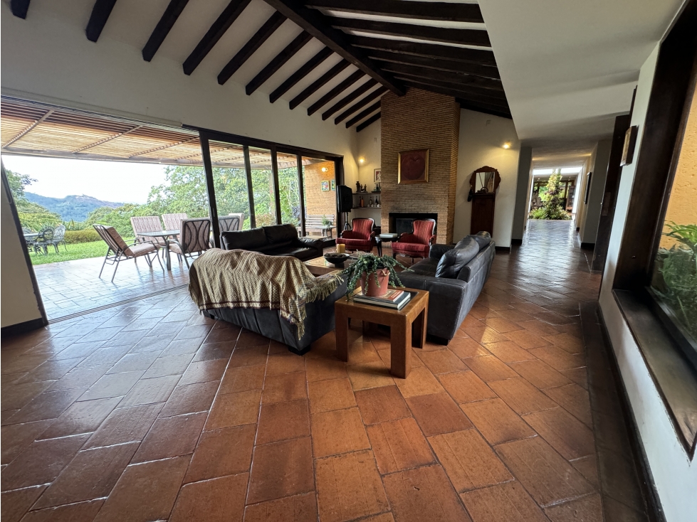 finca en venta via llanogrande retiro