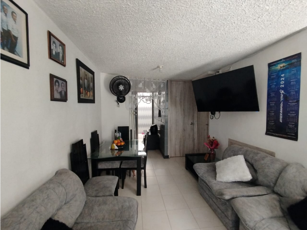 Casa en venta en conjunto cerrado, Sector Cuba-Pereira.