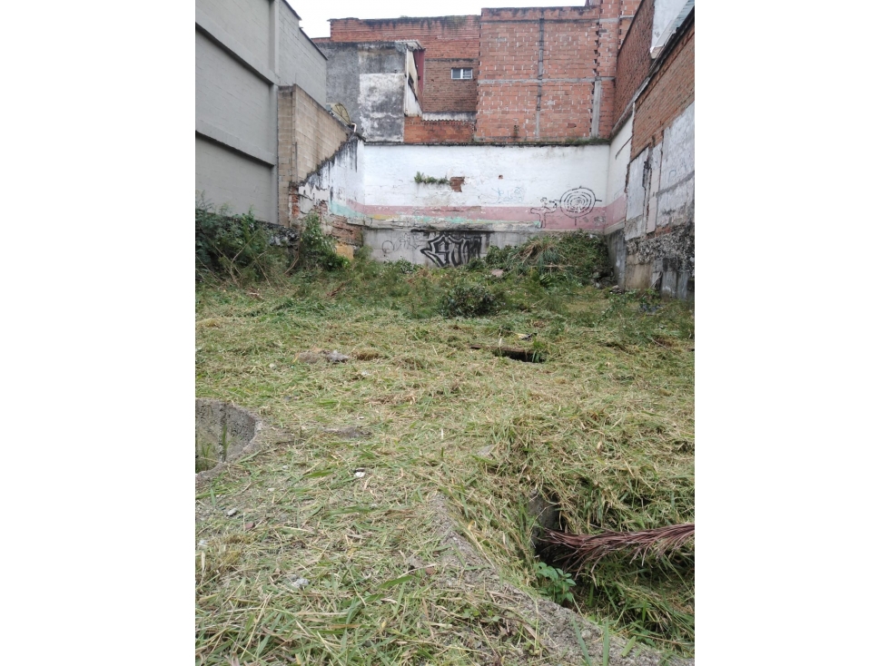 LOTE URBANO CERCA A LA CENTRAL Y EL TRANVÌA — foto 4