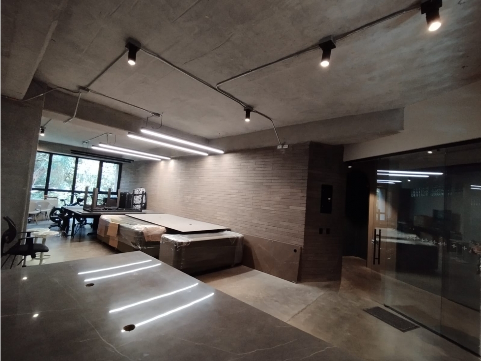 Oficina en venta en Envigado, sector Alto de Las Palmas — foto 2