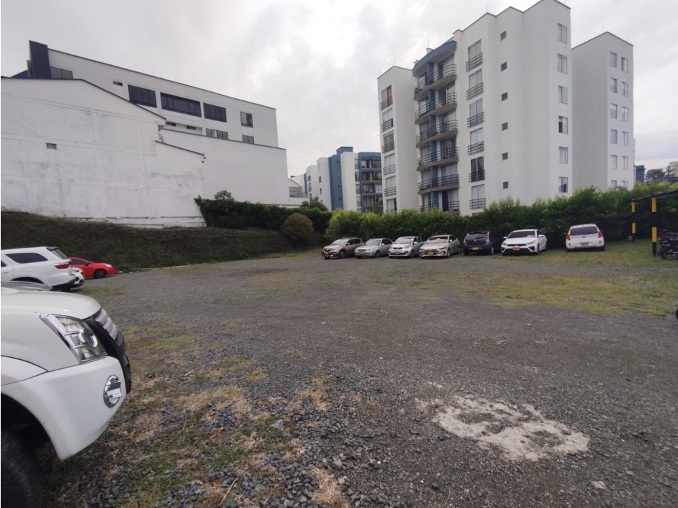 LOTE EN VENTA AVENIDA LONGITUDINAL