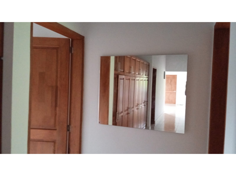 Casa en excelente sector del Oriente Antioqueño — foto 4