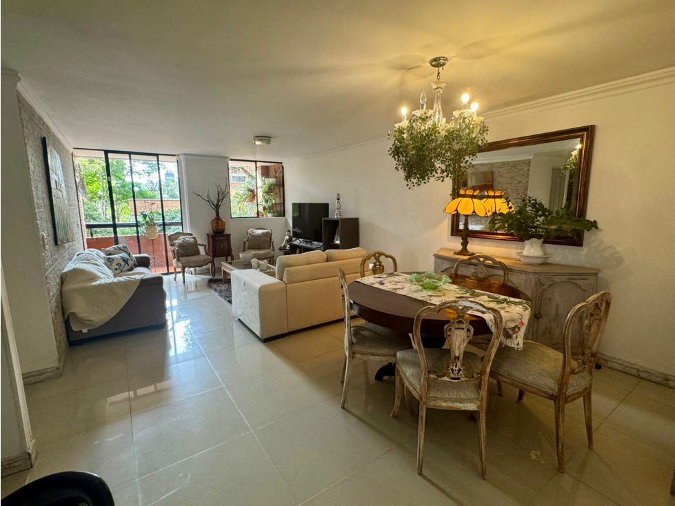 Se vende apartamento en Poblado, sector Los Balsos — foto 2