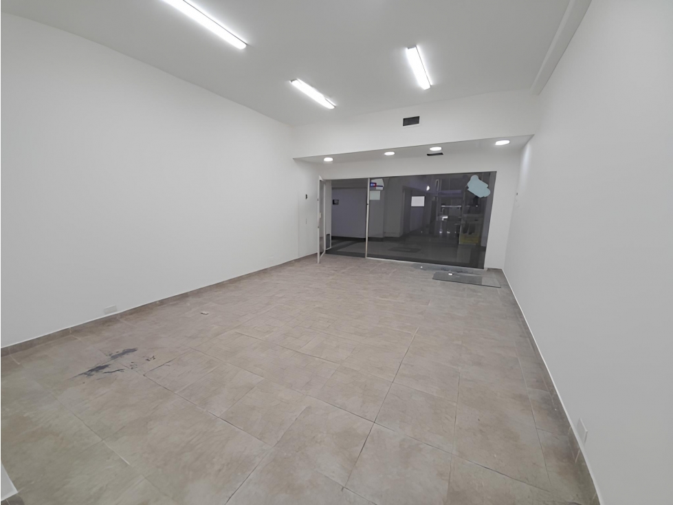 En venta local comercial en unión plaza - 5