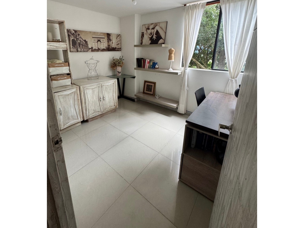 Se vende apartamento en Poblado, sector Los Balsos — foto 5
