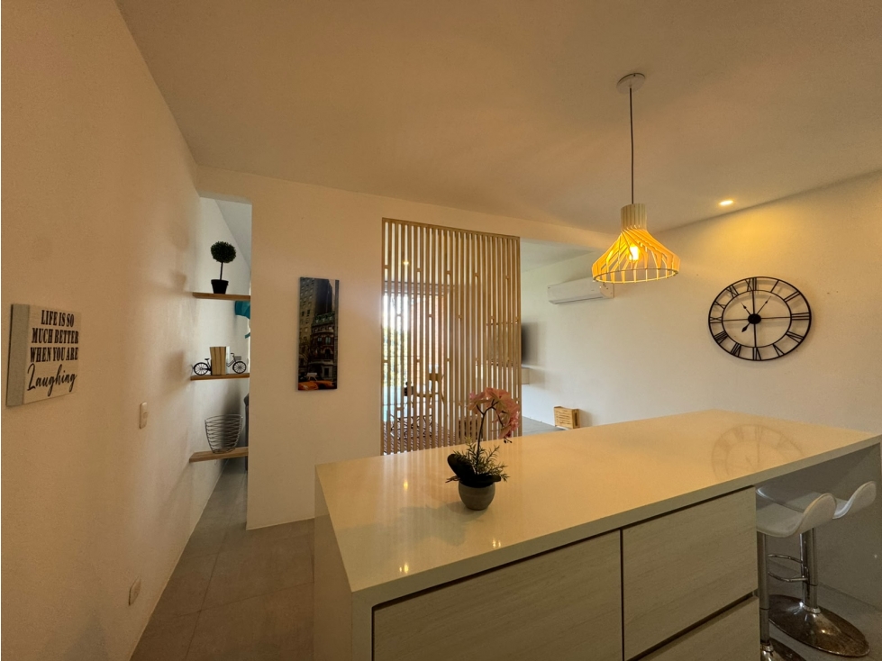 Apartasuite con espectacular vista frente al Club Campestre Cerritos — foto 3