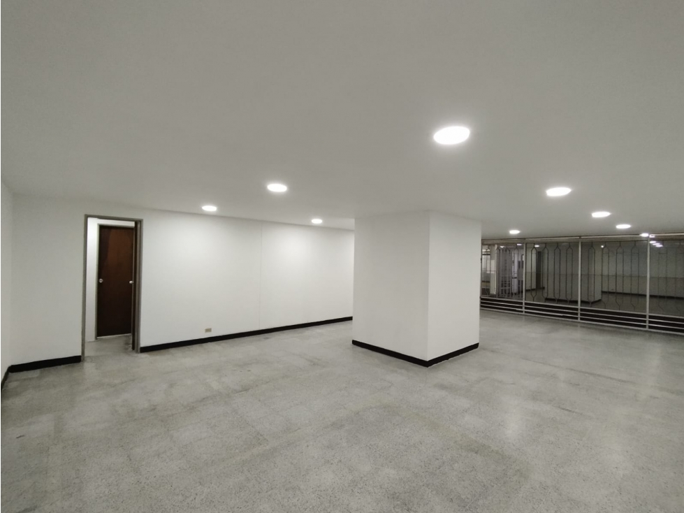 Hermoso local a la venta en el centro de Medellín