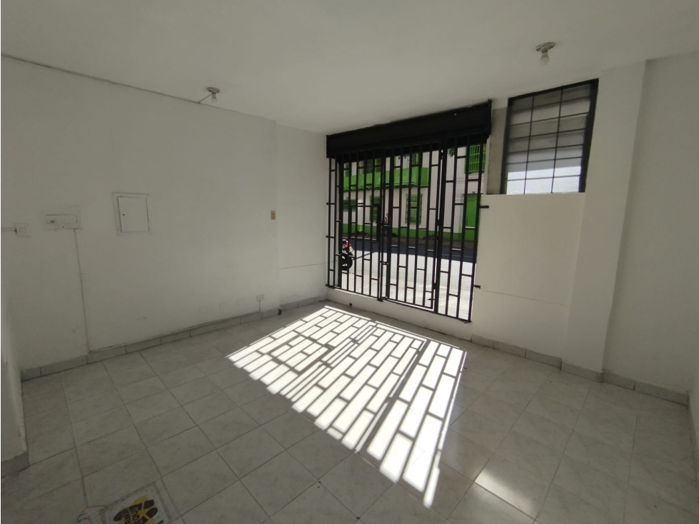 Local Sobre av. Girardot — foto 6