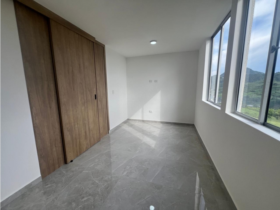 Apartamento en venta sector Frailes Excelente oportunidad — foto 6
