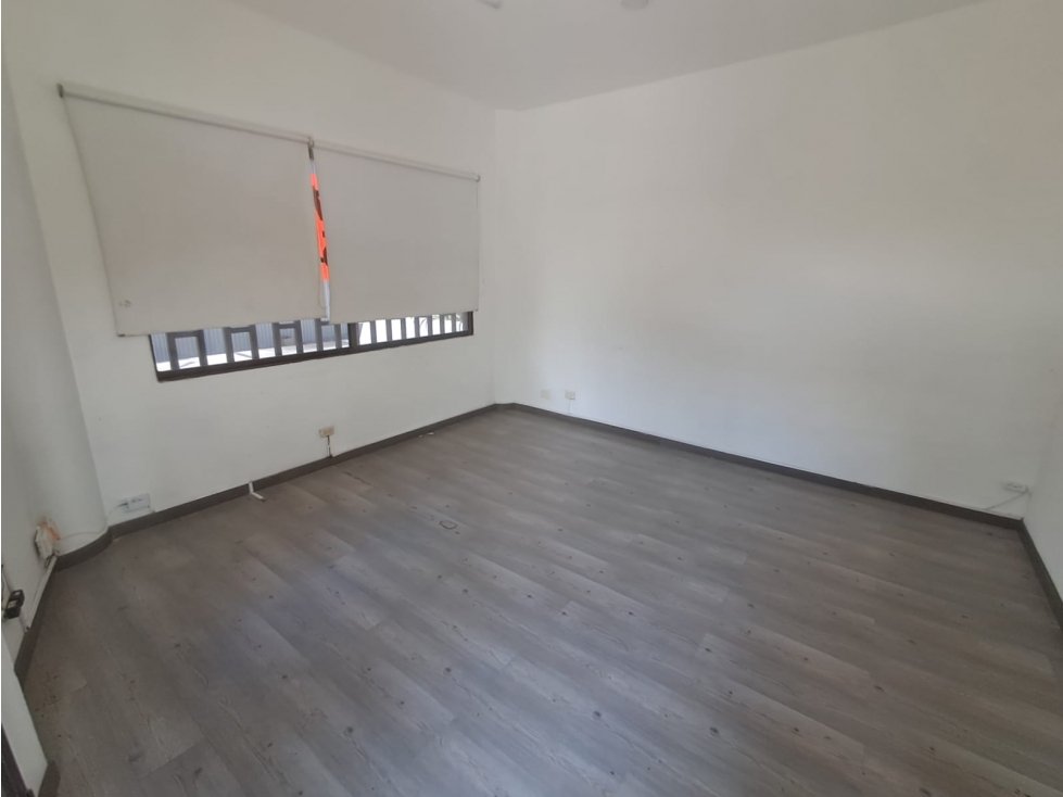 Bodega de 360 m² en excelente ubicación Envigado - 5