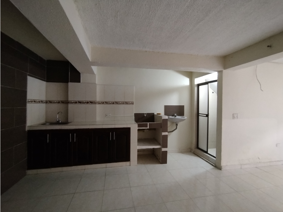 VENTA CASA DE 3 PISOS EN SANTA ROSA DE CABAL
