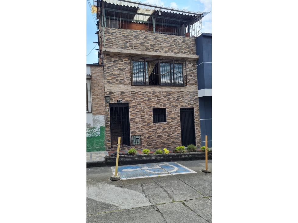 CASA EN VENTA EXCELENTE SECTOR DE PEREIRA