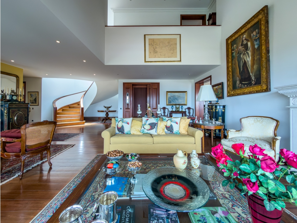 Penthouse dúplex en venta en Santa Bárbara Alta, Bogotá D.C.