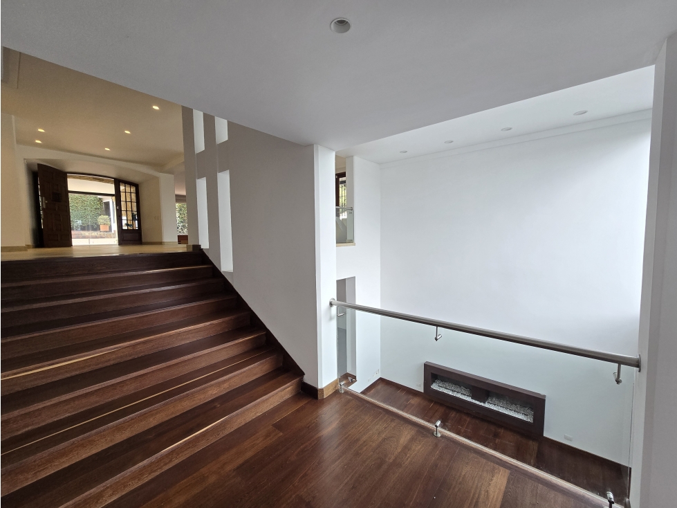 NA Casa con jardín y vista en arriendo en Refugio Alto, Bogotá — foto 2
