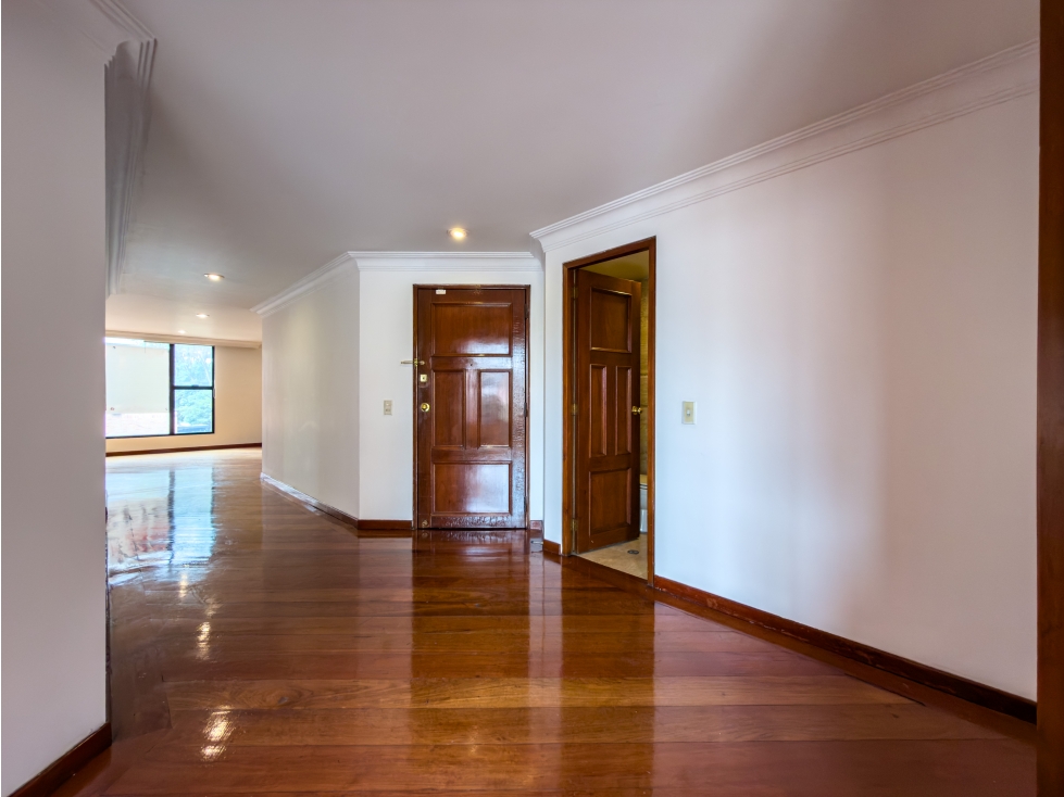 Apartamento en venta en El Retiro, Bogotá — foto 2