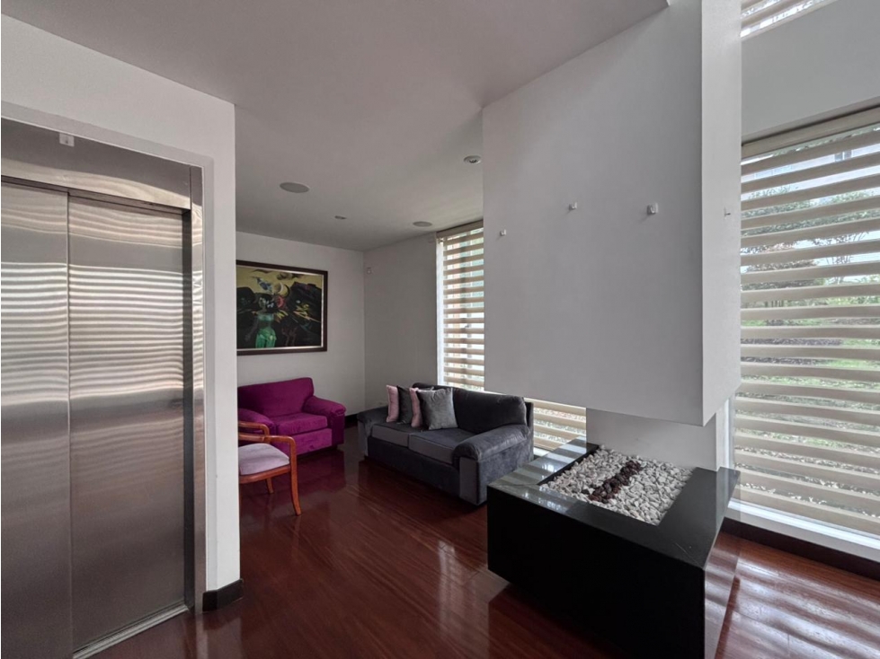 T Casa con 2 terrazas en venta en sotileza - Bogotá D.C. — foto 2