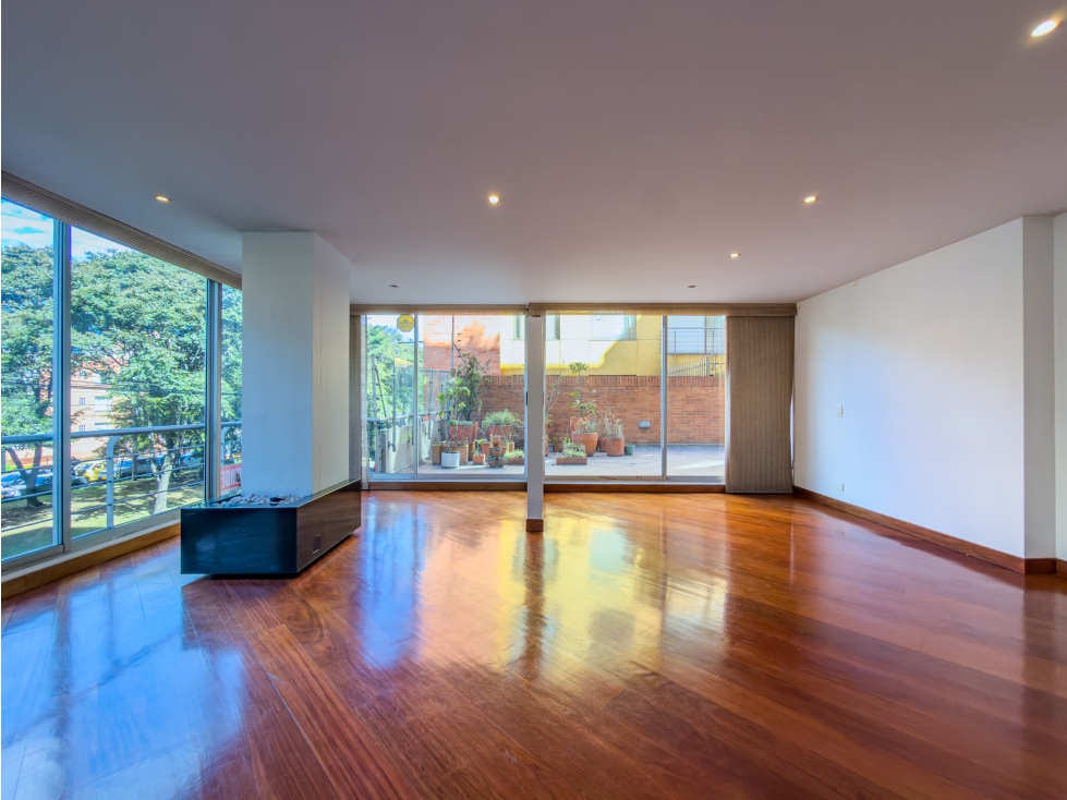Apartamento con amplia terraza en venta en Santa Paula, Bogotá D.C. — foto 3