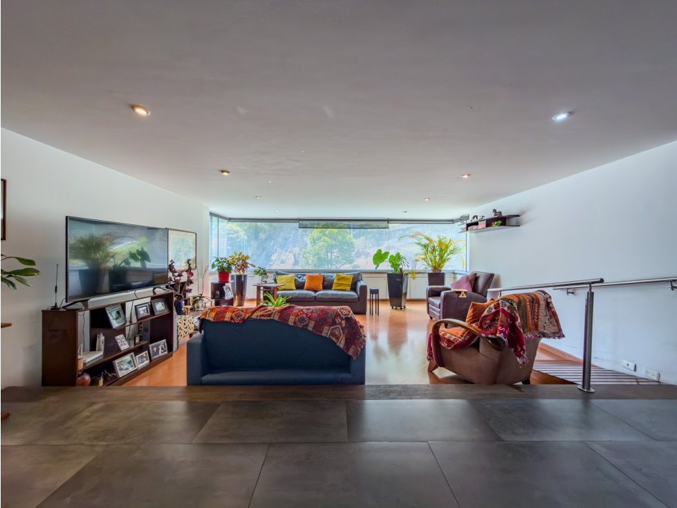 Apartamento para remodelar en venta Chico Alto Bogotá D.C. — foto 3