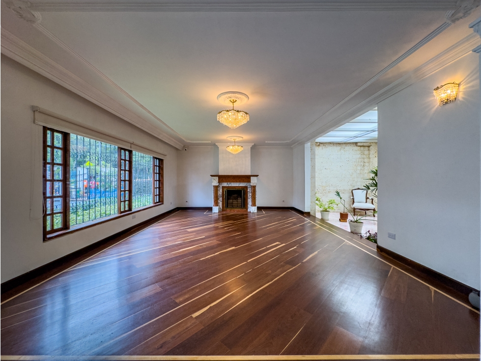 Casa de lujo en venta con BBQ y jacuzzi, Santa Bárbara, Bogotá D.C. — foto 4
