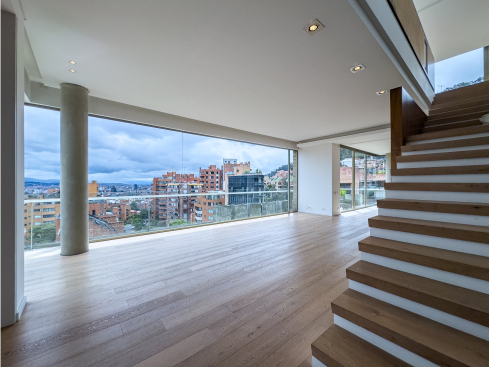 Penthouse en venta con terraza panorámica, Rosales, Bogotá D.C. — foto 2