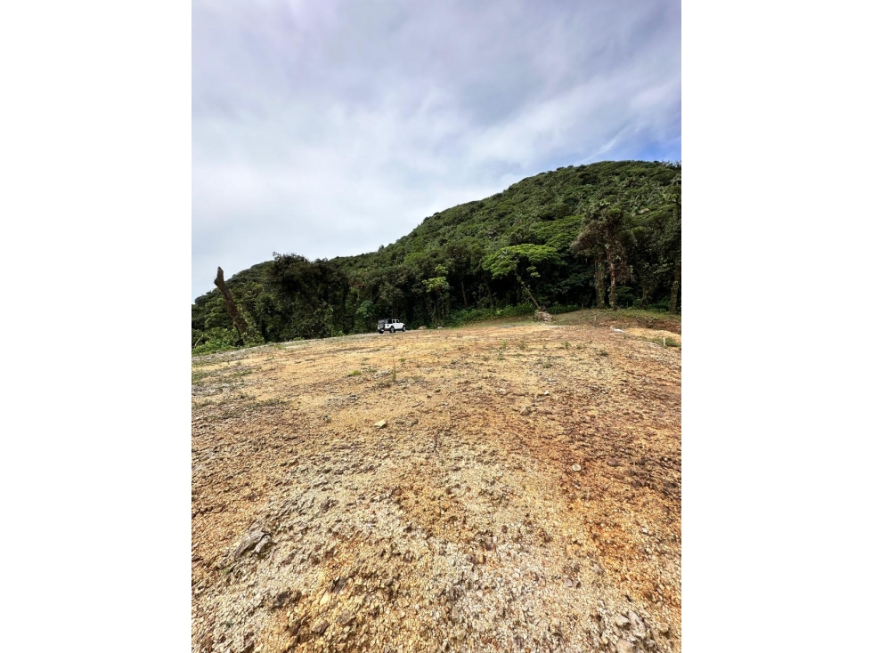 Venta de terreno en Altos del María Valle Bonito