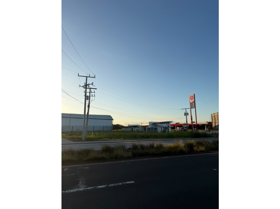 Venta de terreno comercial en Aguadulce